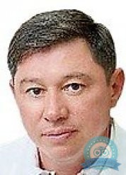 Дерматолог, трихолог Комаров Владимир Олегович