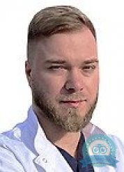 Невролог, нейрохирург, вертебролог Яковлев Александр Сергеевич